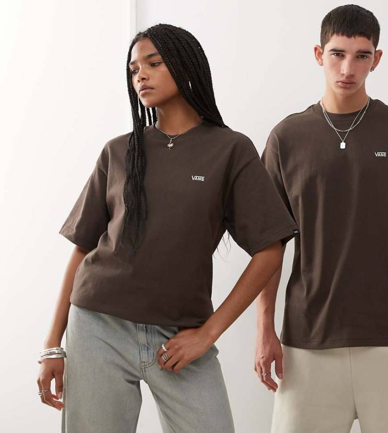 Vans - Oversize-T-Shirt mit Logo auf der linken Brust in Dunkelbraun, exklusiv bei ASOS von Vans