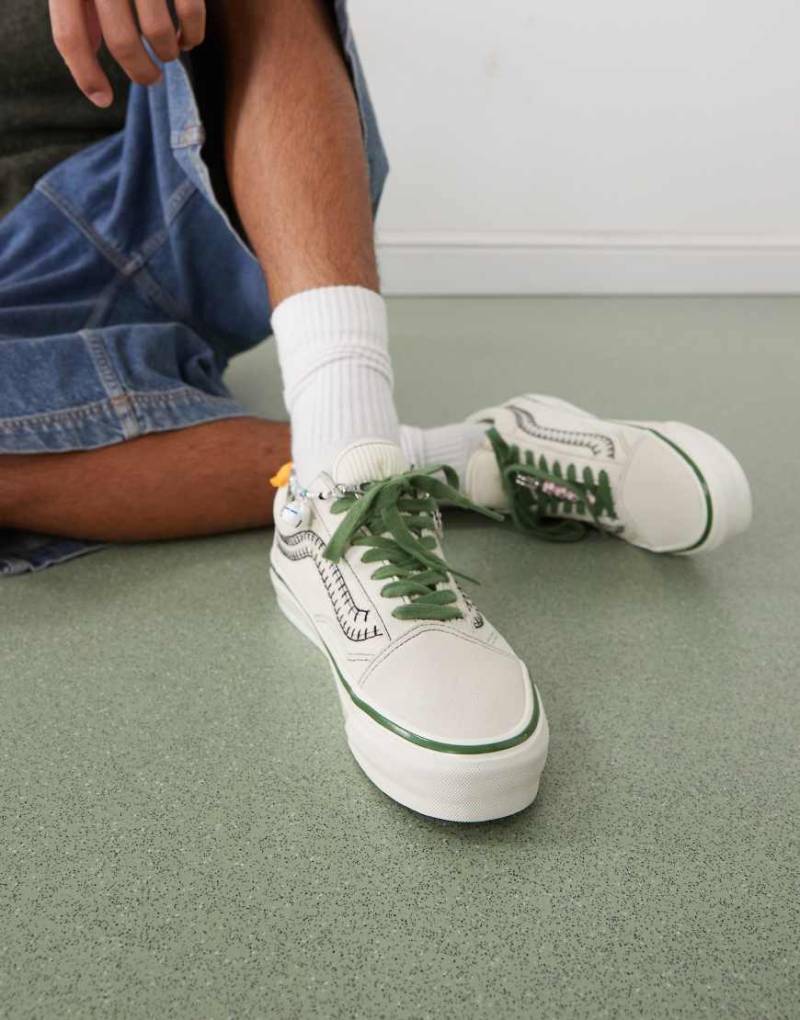 Vans - Premium Old Skool Charms - Sneaker in Creme-Neutral von Vans