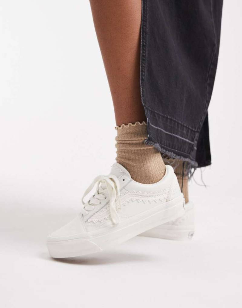 Vans - Premium Old Skool - Sneaker in Marshmallow-Weiß Vans - Premium Old Skool - Sneaker in Marshmallow-Weiß von Vans