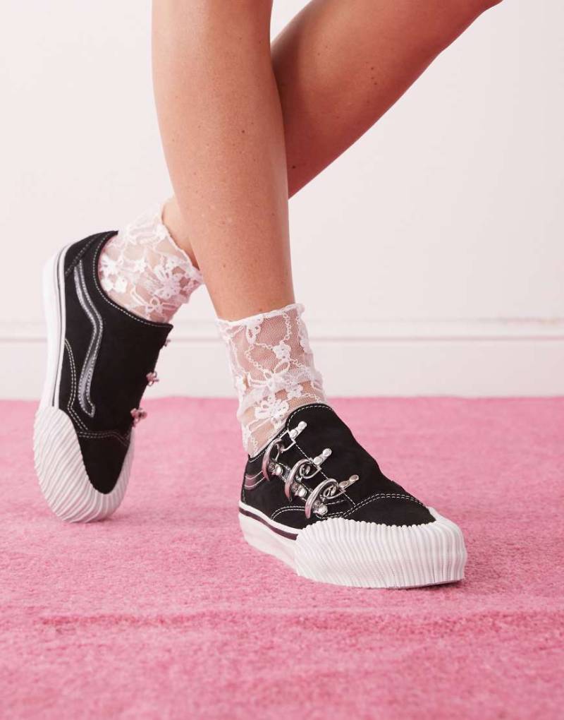 Vans - Premium Old Skool - Sneaker in Schwarz und Weiß mit Wickel-Design von Vans