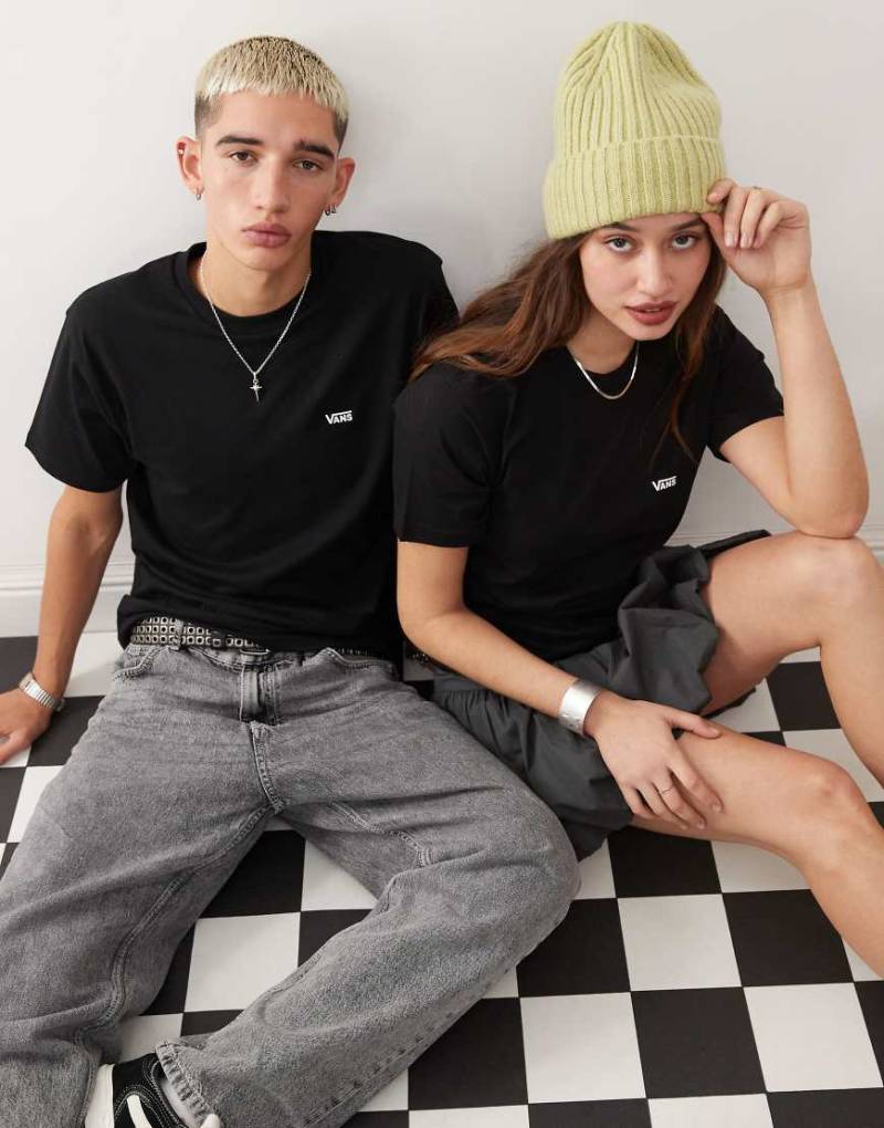 Vans - T-Shirt in Schwarz mit Logo auf der linken Brust von Vans