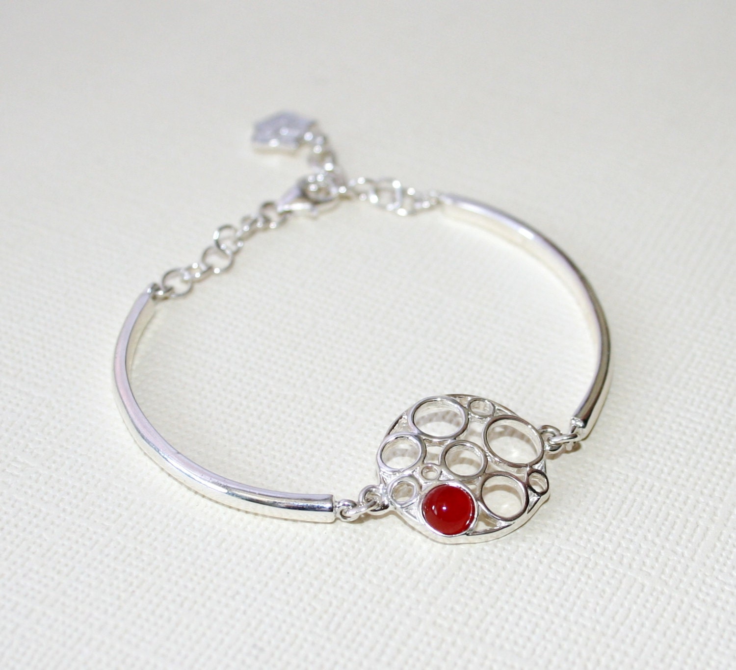 Bubble Armband Mit Karneol Edelstein in Sterling Silber Bubble Armband Mit Karneol Edelstein in Sterling Silber von VaraJewels