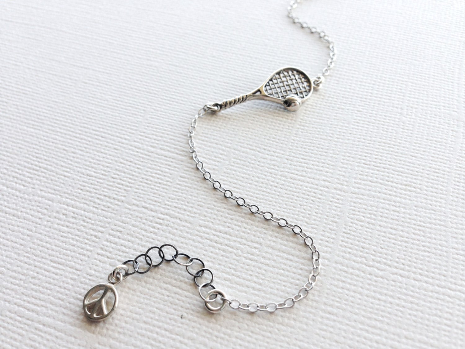 Tennisschläger Armband in Sterling Silber, Tennis Schmuck, Team Geschenk Tennisschläger Armband in Sterling Silber, Tennis Schmuck, Team Geschenk von VaraJewels