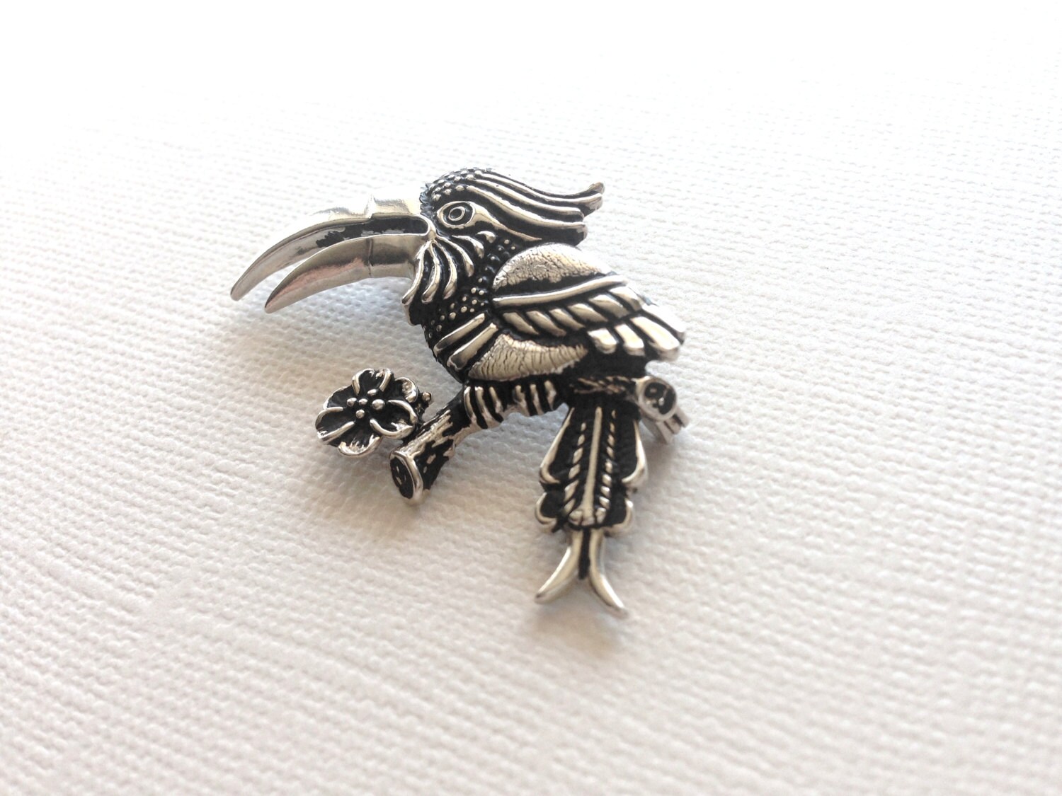 Tukan Brosche Aus Sterling Silber, Schmuck Tukan Brosche Aus Sterling Silber, Schmuck von VaraJewels
