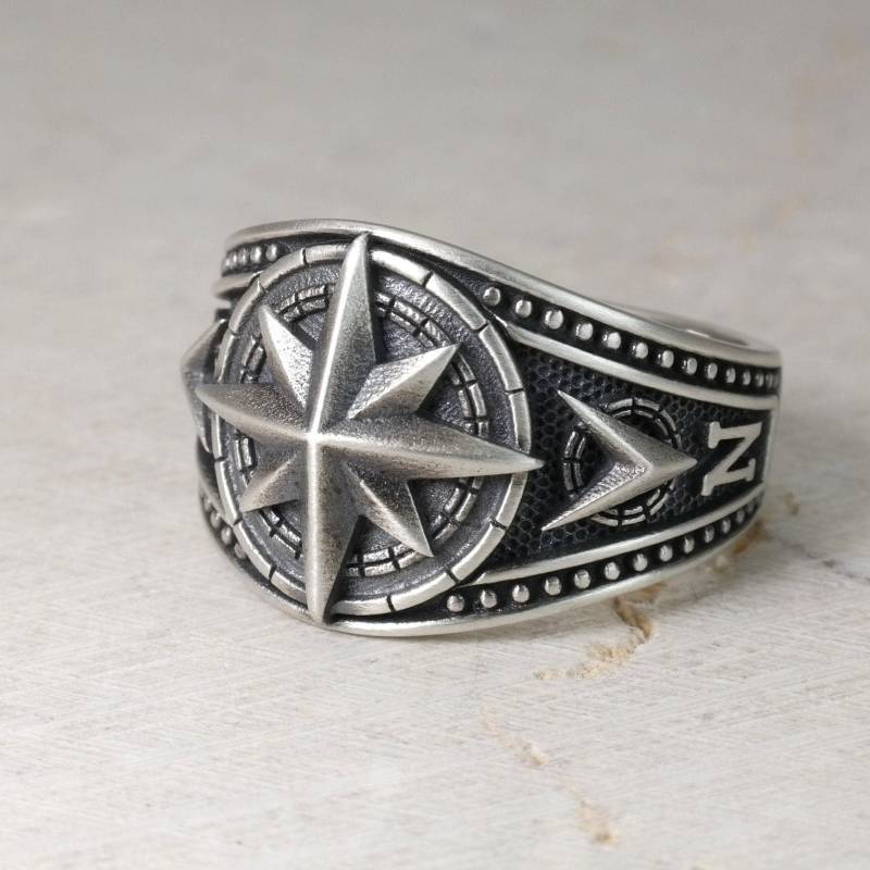 Kompass Wind Rose Ring, Traveller Nordstern Unisex Eheringe, Comfort Fit Siegelschmuck Geschenk Für Männer Frauen, Echt Sterling Silber 925 von VartovarJewelry