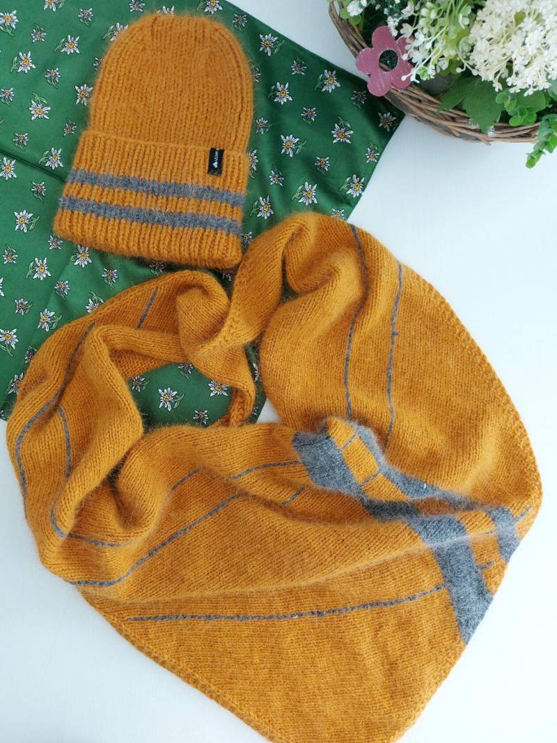 Damenhut Und Baktus-Set von Varvarakarina