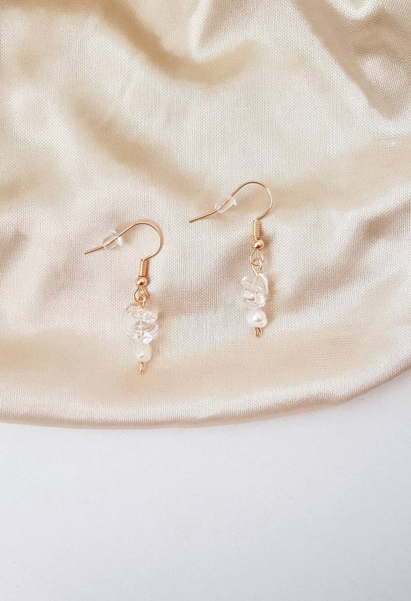 Bergkristal Perlen Ohrringe Gold von VaseStudios