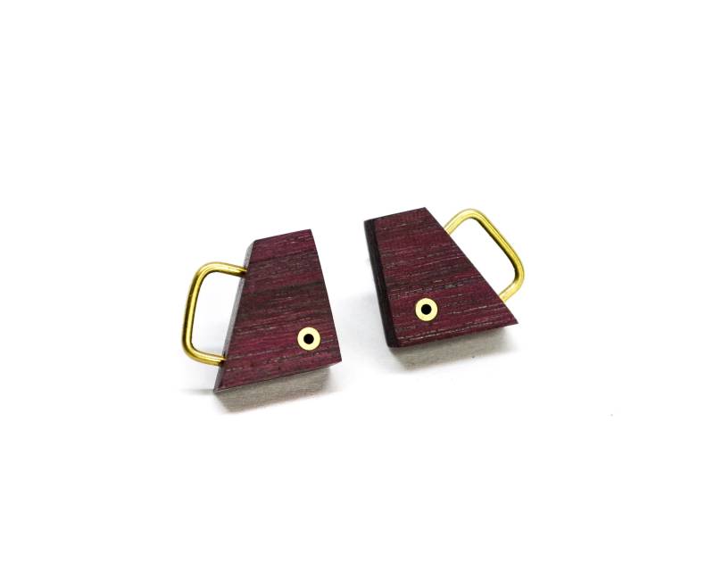Ohrstecker Aus Holz Mit Messingdetails Ohrstecker Aus Holz Mit Messingdetails von VasilisAdamos