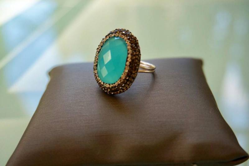 Chalcedon Edelstein Kristall Ring von VassariBoutique