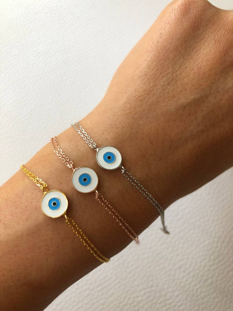 Weißes Emaille Auge Armband von VassariBoutique