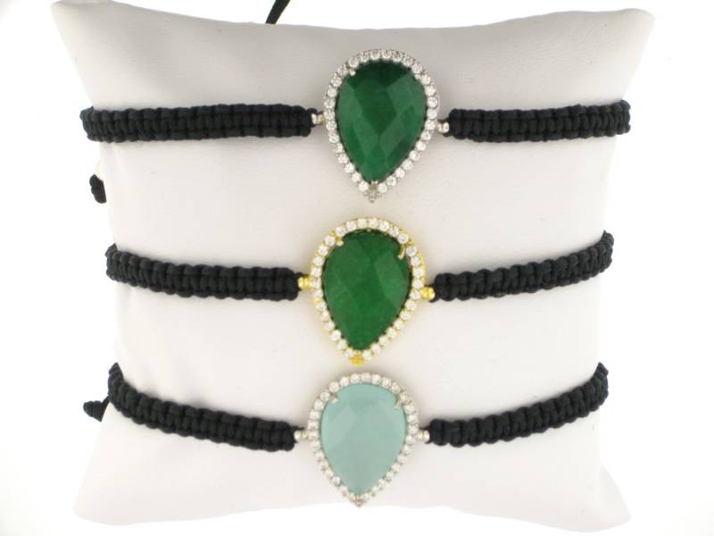 Zwei Woche Verkauf Tear Drop Makrameearmband von VassariBoutique