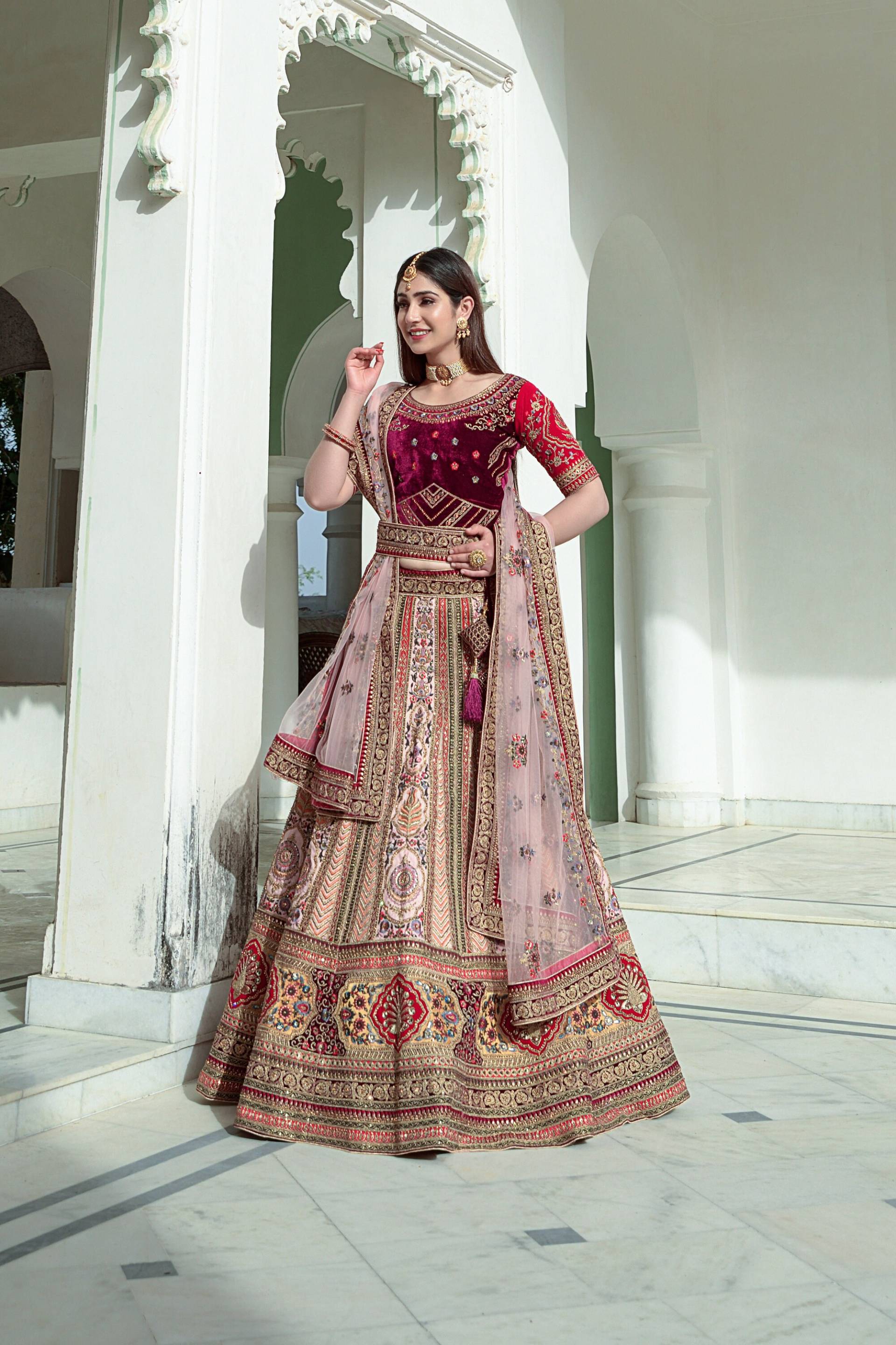 Wunderschöne Lila Samt Lehenga Choli Mit Netz Dupatta, Empfang Kleid, Brautjungfern Kleid, Georgette Party Wear, Hochzeit Lahanga Für Braut von Vastrawear18