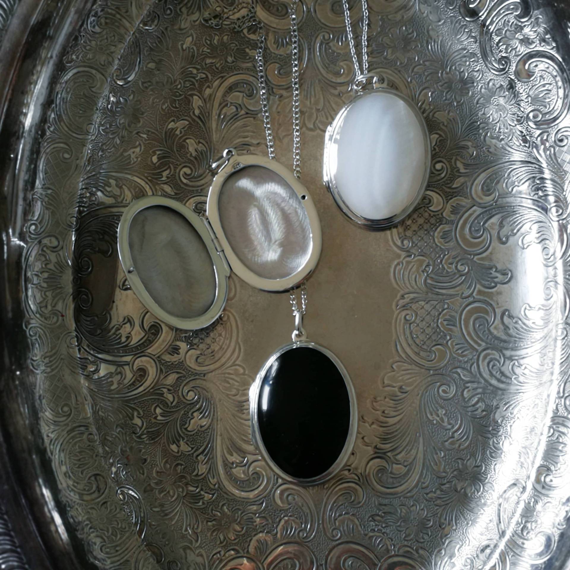 Personalisierte Sterling Silber Locket Halskette Geheime Nachricht Foto Medaillon von VasyaBoutique