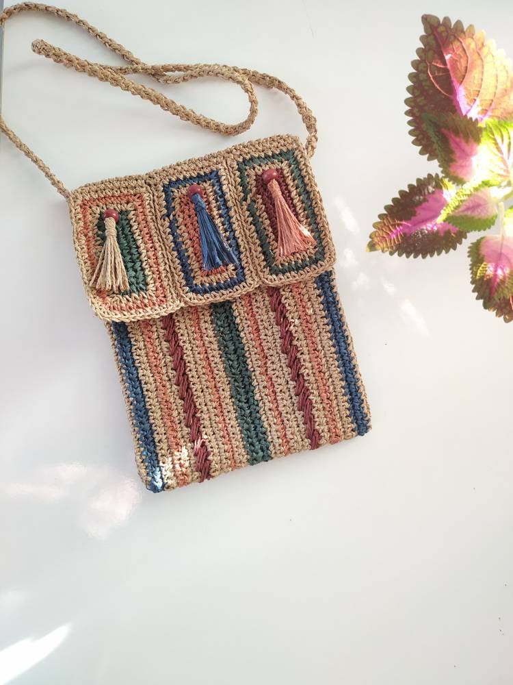 Handgemachte Boho Tasche, Multicolor Gehäkelte Gestrickte Crossbody Papier Seil Handgewebte Sommer Stricken Stroh Tasche von VeKeten