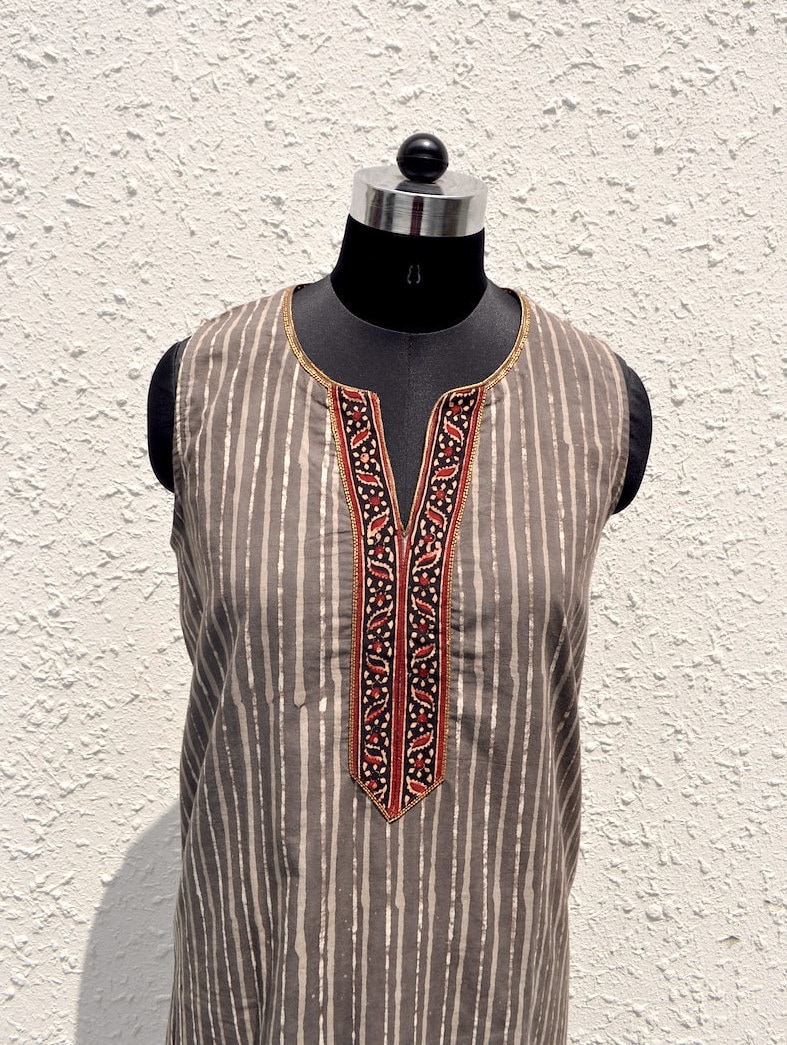 Plus Größe Kurta Auf Bestellung Anzug Block Print Großhandel Handgemachte Kleidung von VedahDesigns