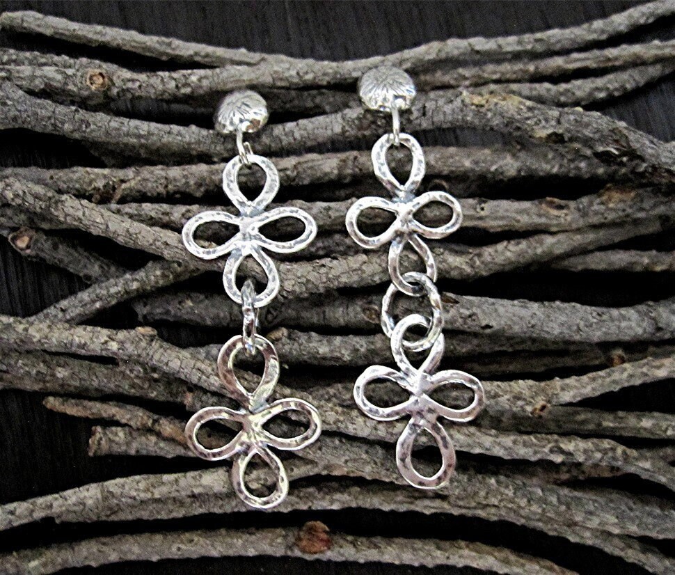 Artisan Blumen Ohrringe in Sterling Silber - in Stock | N Artisan Blumen Ohrringe in Sterling Silber - in Stock | N von VedeliDesigns