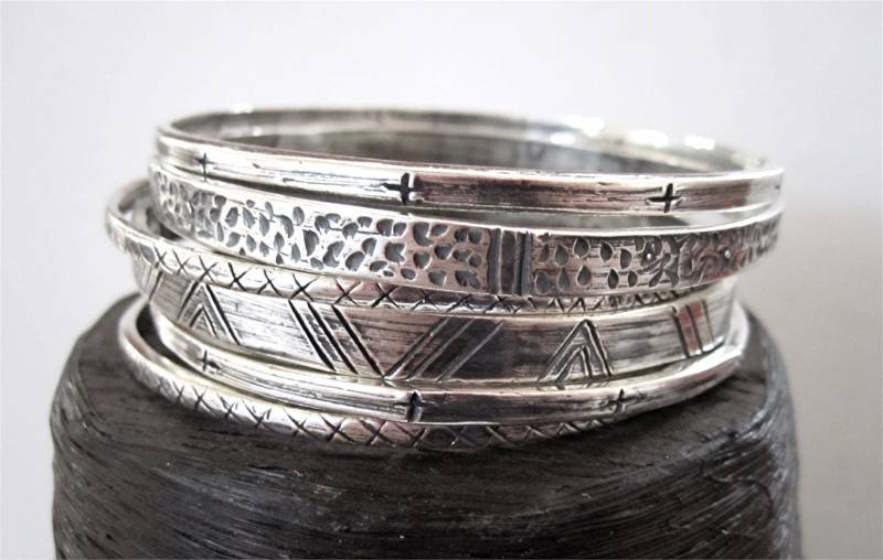 Handgefertigtes Sterling Silber Armreif Armband Set | 6 Armbänder Set | N Handgefertigtes Sterling Silber Armreif Armband Set | 6 Armbänder Set | N von VedeliDesigns