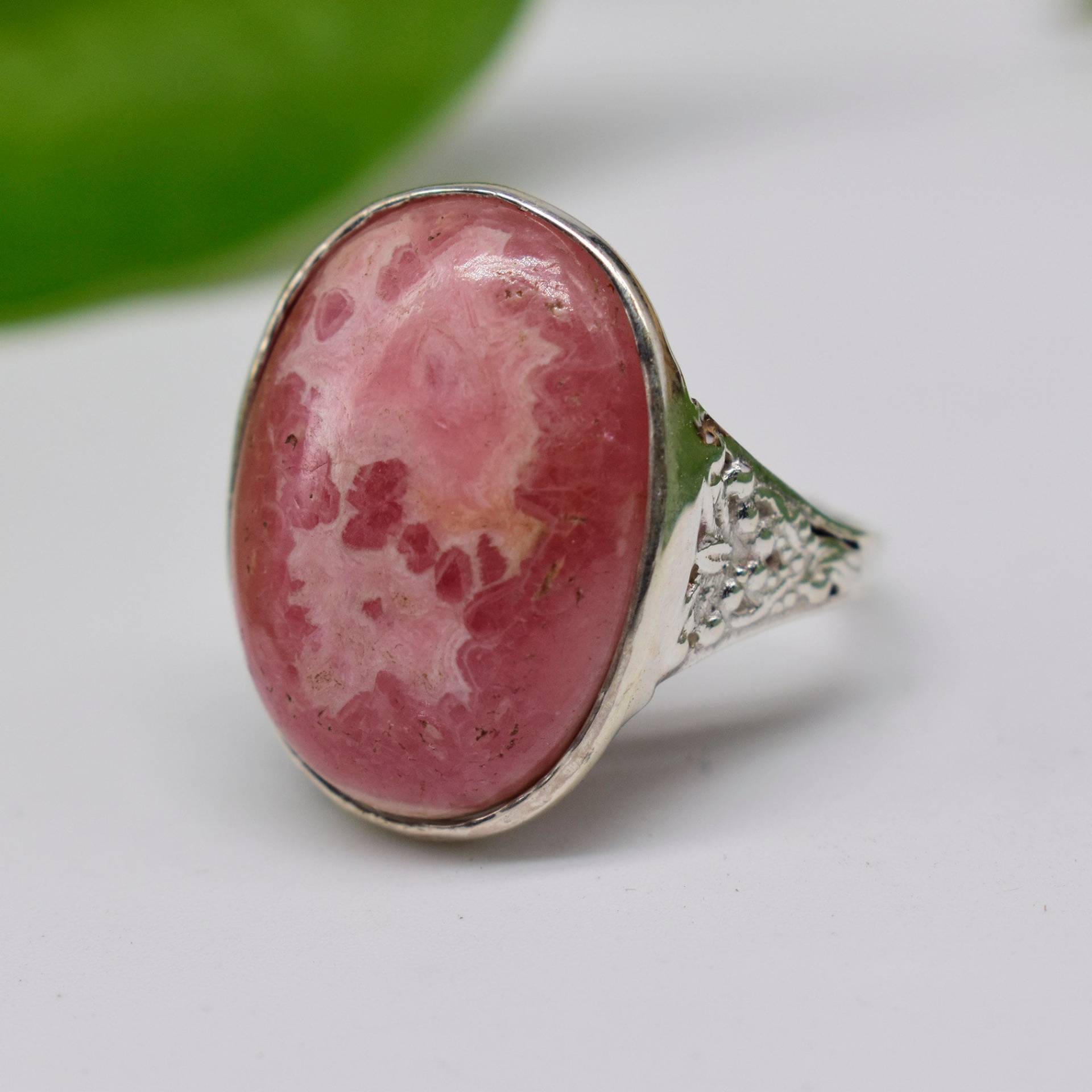 Natürliches Rhodochrosit Edelstein Oval in Sterling Silber Ring, Handgemachter Schmuck, Designer Muttertagsgeschenk, Frauen Geschenk Für Sie von VedicCreation