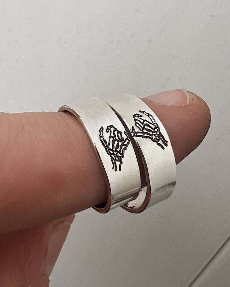 Passendes 2 Ring Doppel Skeleton Pinky Swear Stapelring Set | Beste Freundin Geburtstagsgeschenk Valentinstag Geschenk Zierliche Paare Ringe von VeeaienDesigns