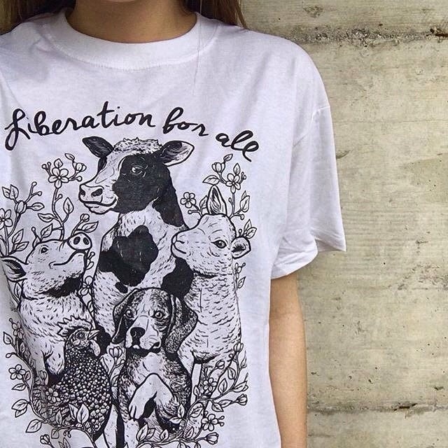 Befreiung Für Alle T-Shirt | Vegan Shirt, Tierrechte, Animal Liberation, Tieraktivist, Vegane Kleidung, Vegetarier, Farm Sanctuary von VeganVeins