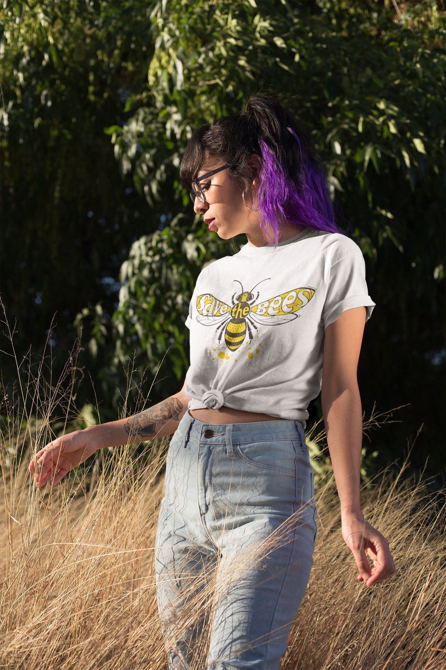 Rette Die Bienen T-Shirt | Vegan Shirt, Biene Umweltschützer Retten Sie Erde, Liebe, Ich Liebe Geschenk von VeganVeins