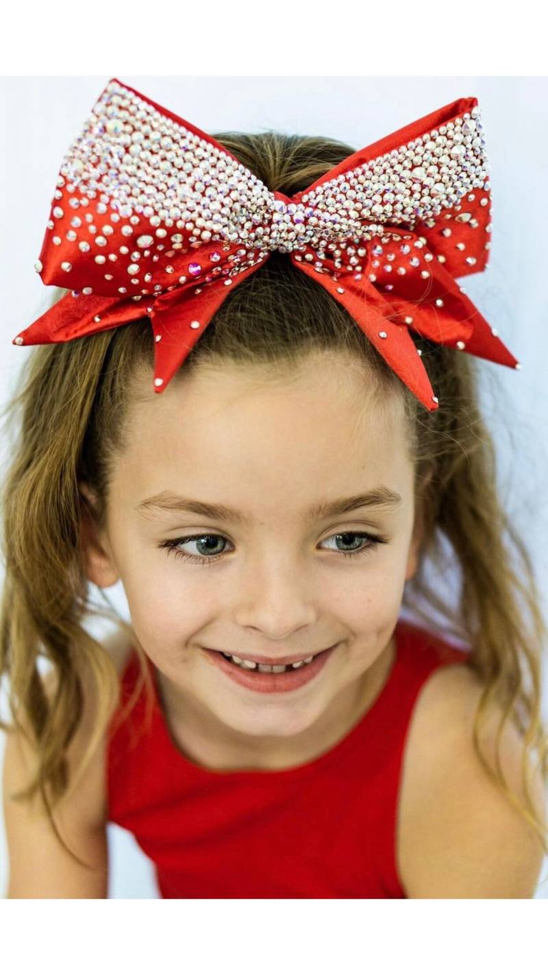 Ava Schleife Ava Schleife von VegasBows1