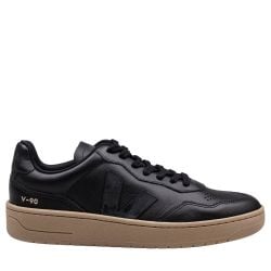 Veja Schwarze Leder Sneakers V-90 von Veja