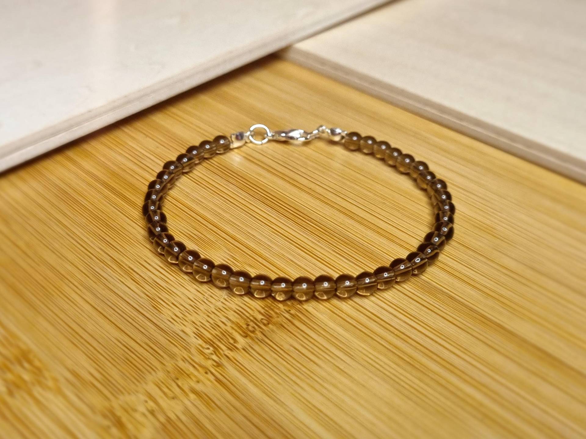 Echtes Rauchquarz Edelsteinarmband Mit Grau-Braunen 4mm Perlen Karabinerverschluss - Gesundheit Schutz Kraftarmband Für Geduld von VeloraBoutique