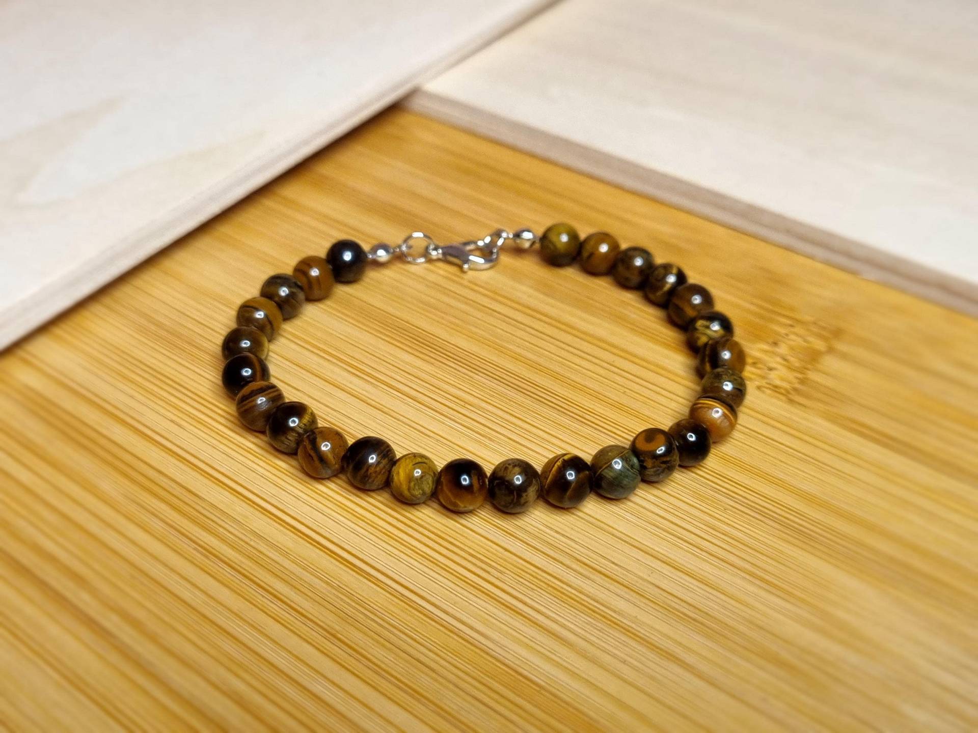 Echtes Tigerauge Edelstein Armband 6mm Mit Karabinerverschluss - Perlenarmband Kraftarmband Spirituelle Heilung Stärke von VeloraBoutique