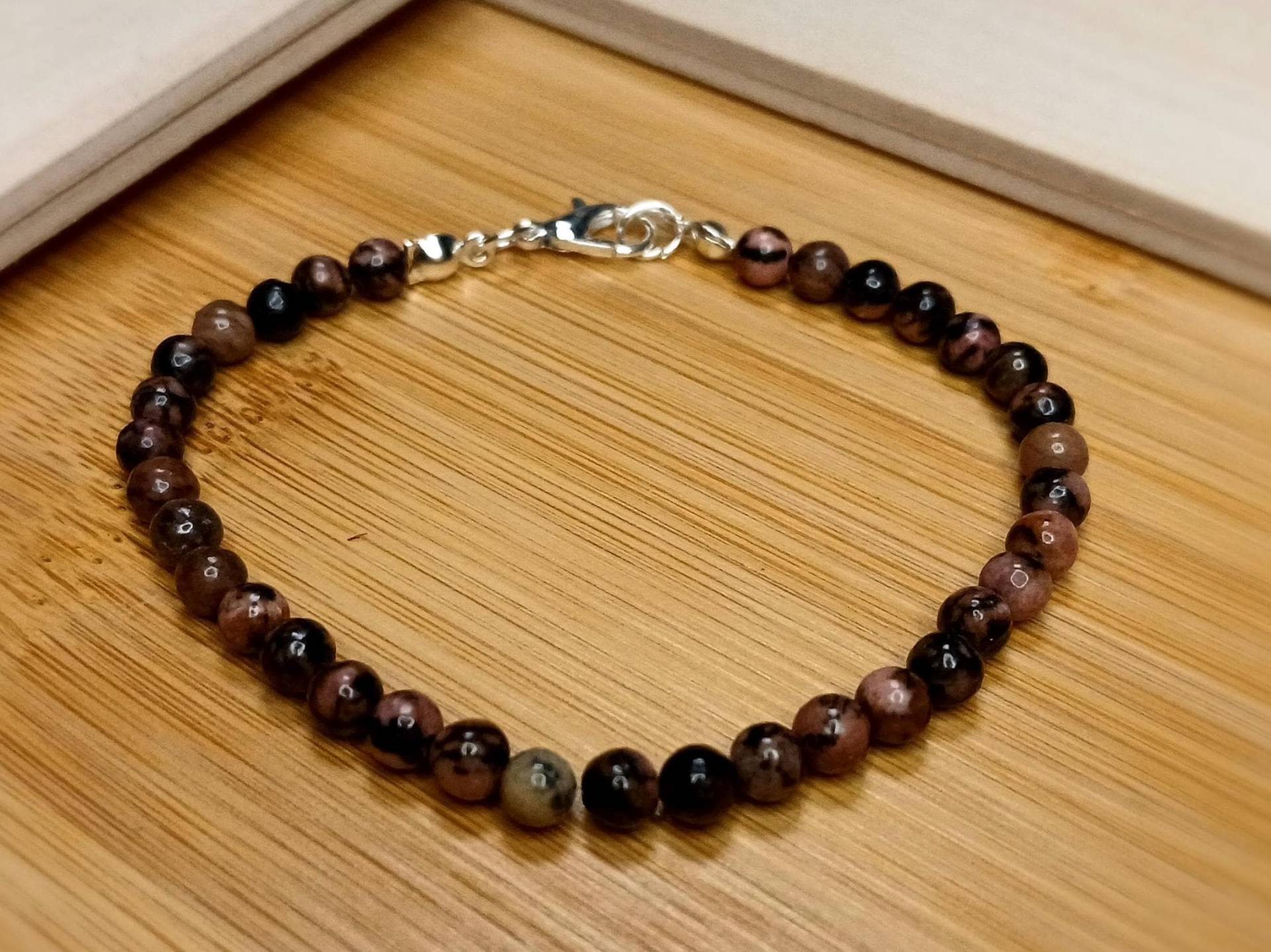 Edelstein Armband Damen Rhodonit 4mm Und Karabinerverschluss - Rosa Glänzend Goldene Edelstahlkugel Perlenarmband Gesundheit Heilung von VeloraBoutique