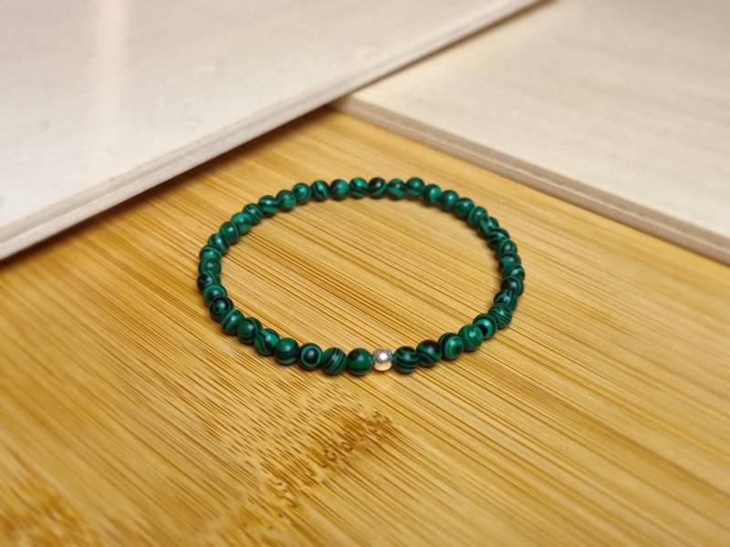 Malachit Armband 4mm Grün Edelstein Perlen Mit Edelstahlperle - Kristall Hochwertiger Schmuck Geschenk Filigran von VeloraBoutique
