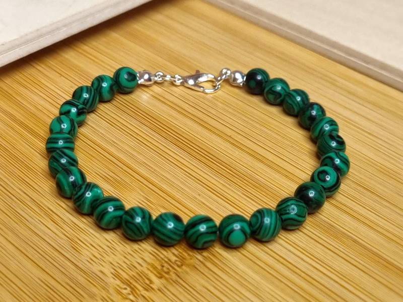 Malachit Armband 6mm Grün Edelstein Perlen Mit Karabinerverschluss - Kristall Hochwertiger Schmuck Geschenk Filigran von VeloraBoutique