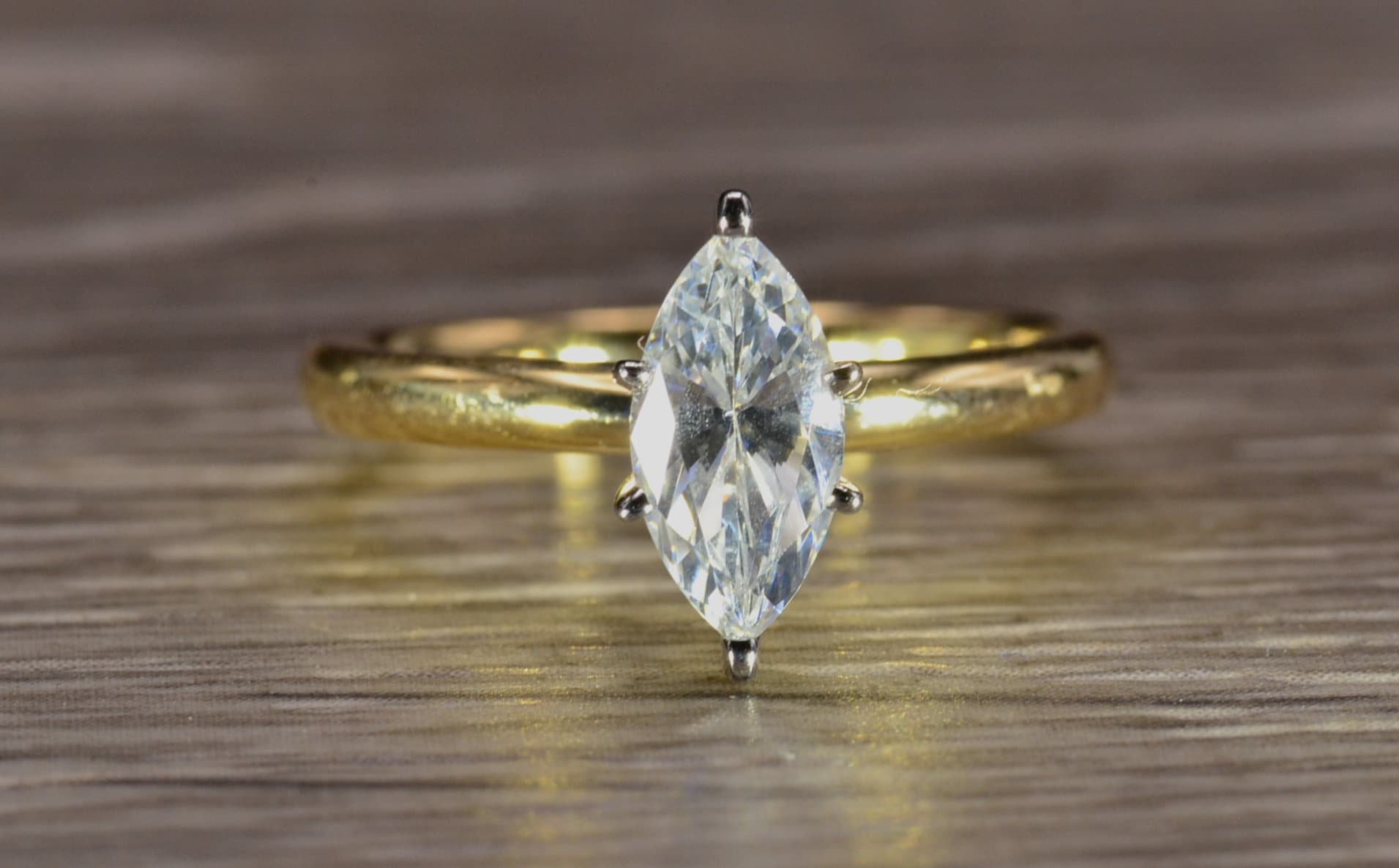 Gelbgold Ring Set Mit Marquise Cz von VelvetBoxSociety