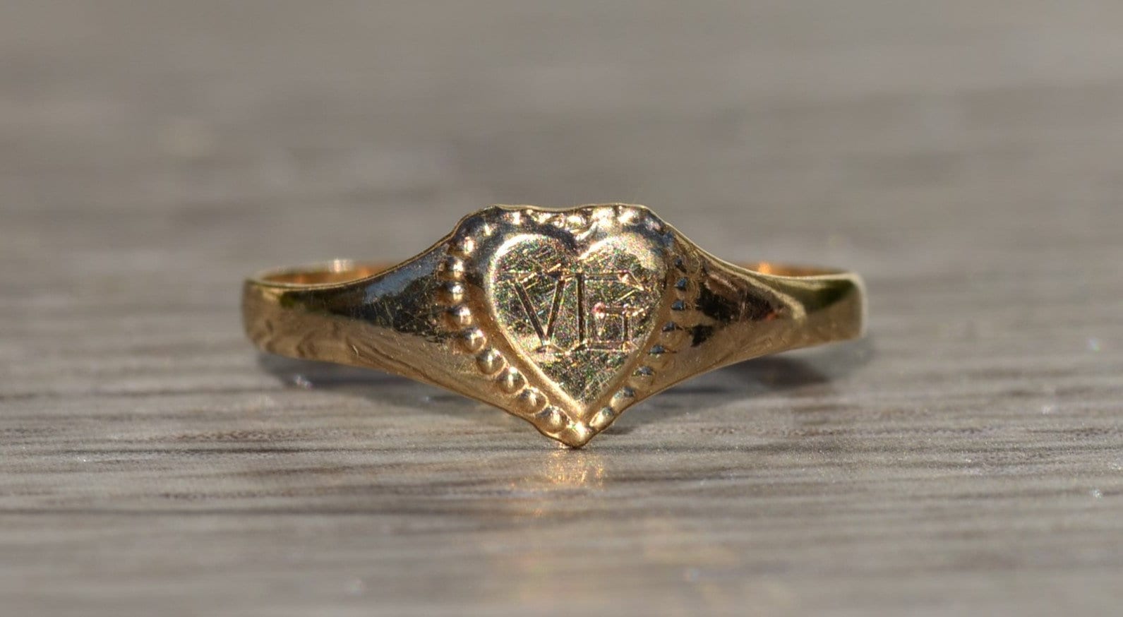 Kinder Gelbgold Herz Ring von VelvetBoxSociety