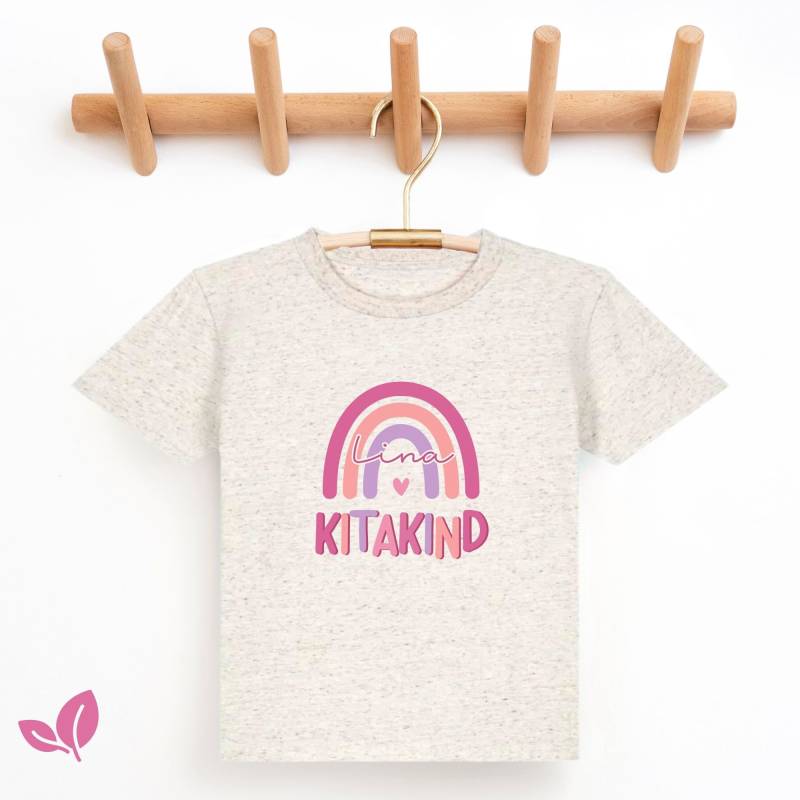 Kitakind T-Shirt | Regenbogen Design Personalisiert Tolle Geschenkidee Zum Kitastart Mädchen 2025 Nachhaltig von VelyflairDesign