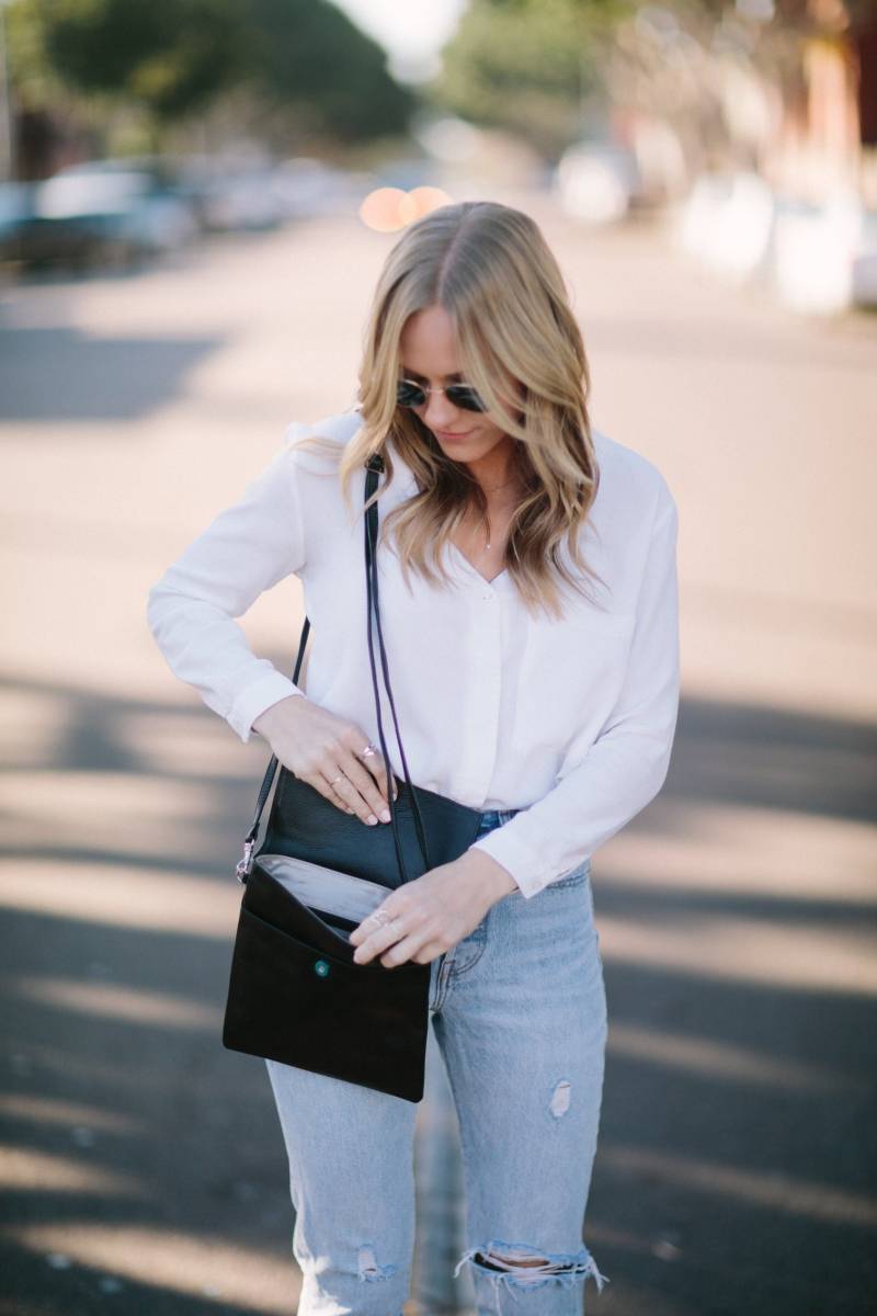 Schwarze Kiesel Leder Umhängetasche Schwarze Kiesel Leder Umhängetasche von VentureLeather