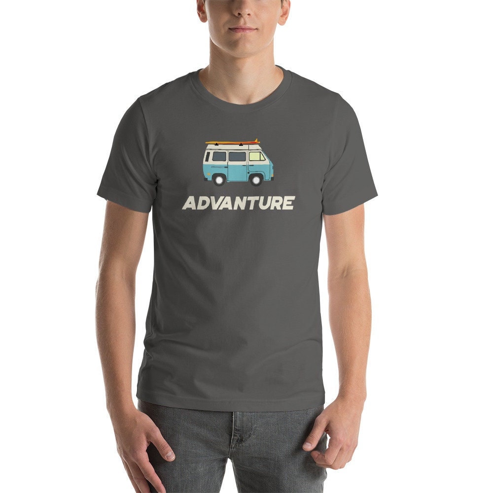 Van Life T Shirt Advantures Van Dwellers Lifers Westfalia Westy Surfing Digital Nomaden Adventure Camper Rv Road Trip Conversion Van Life T Shirt Advantures Van Dwellers Lifers Westfalia Westy Surfing Digital Nomaden Adventure Camper Rv Road Trip Conversion von VentureWorks