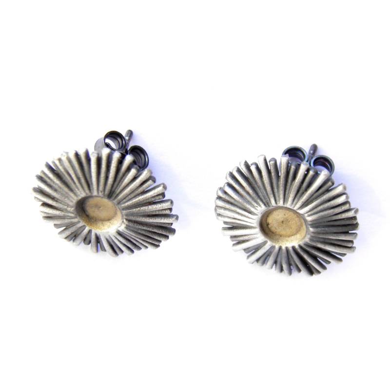 Ohrringe - Graue Zinnie Ohrstecker Ohrringe - Graue Zinnie Ohrstecker von VenusGalleryArt