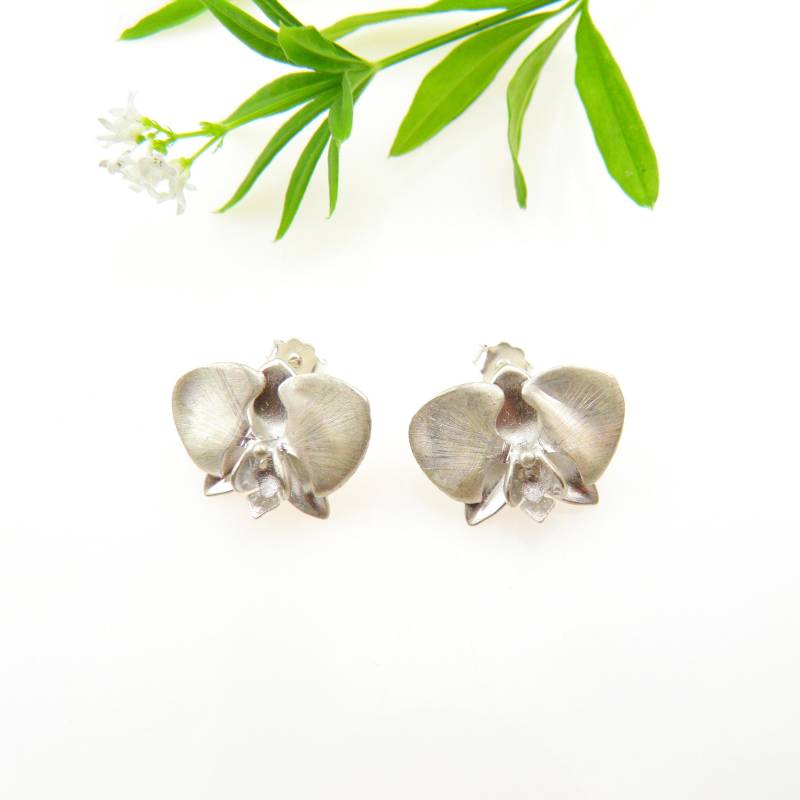 Ohrringe - Weiße Orchidee An Ohrsteckern Ohrringe - Weiße Orchidee An Ohrsteckern von VenusGalleryArt