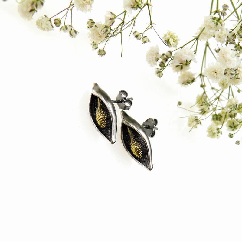 Ohrstecker - Lilie Mit Messing Ohrstecker - Lilie Mit Messing von VenusGalleryArt