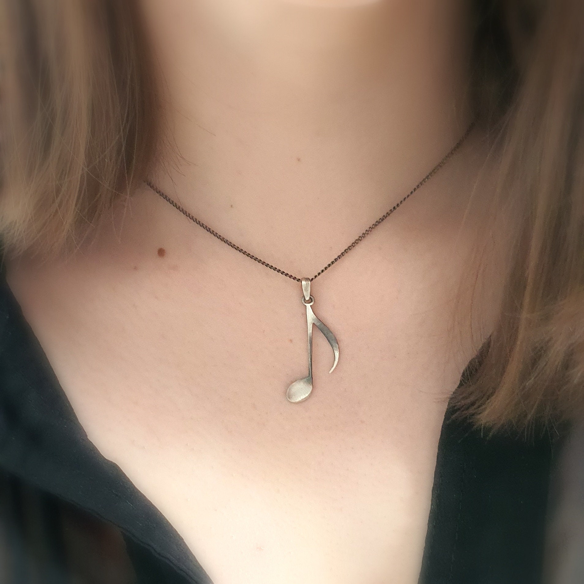 Silberanhänger - Nutka von VenusGalleryArt