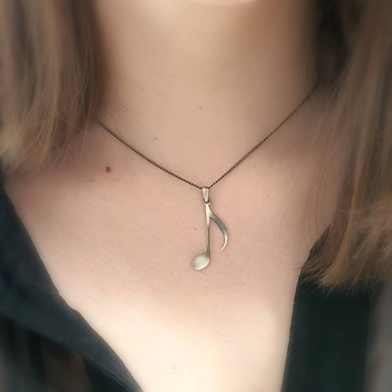 Silberanhänger - Nutka von VenusGalleryArt