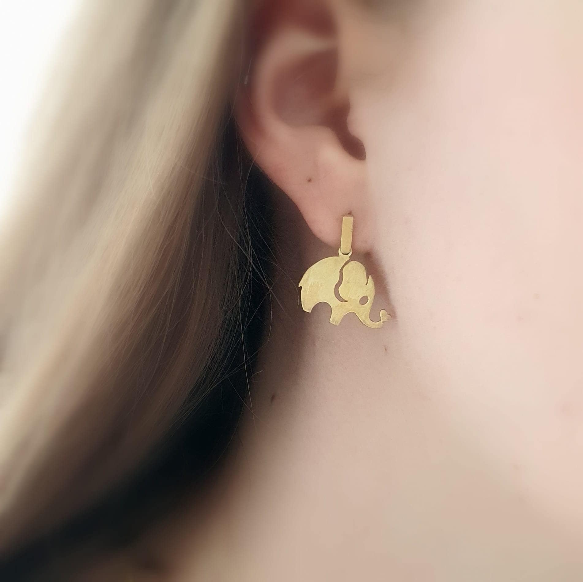 Silberohrringe - Elefanten Sind Als Glücksbringer Vergoldet von VenusGalleryArt