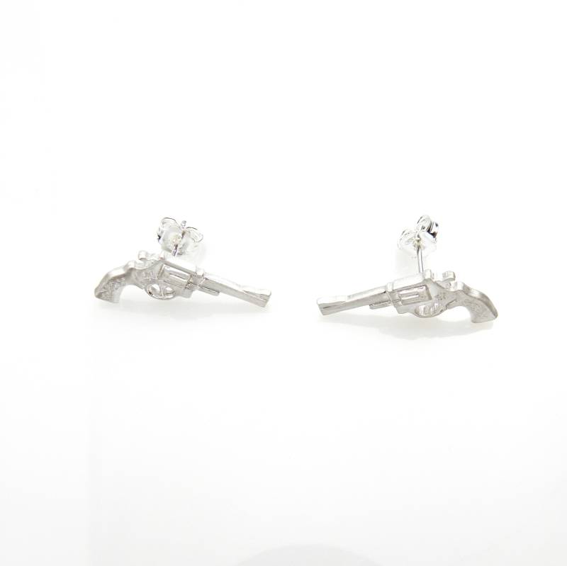 Silberohrringe - Revolver Auf Ohrsteckern Weiß Silberohrringe - Revolver Auf Ohrsteckern Weiß von VenusGalleryArt