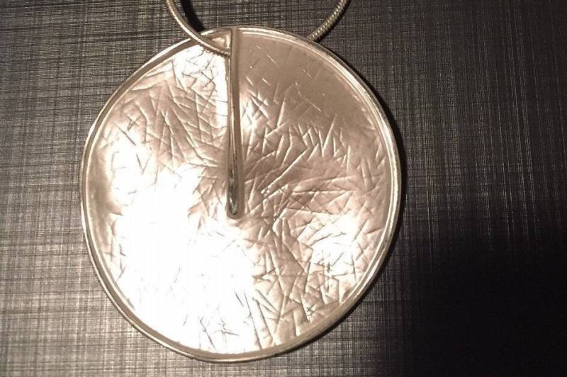 Große Doppelseitige Runde Silber Anhänger Halskette von VenusPendants