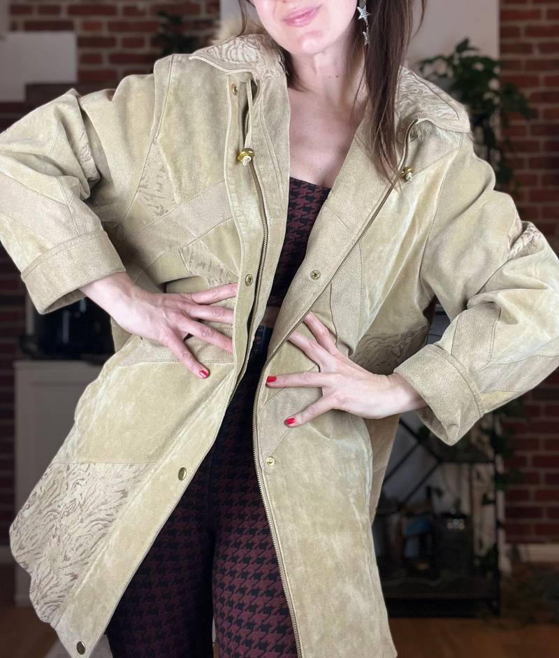 Vintage 80Er Jahre Jacke Mantel Leder Pelz Rotfuchs Kapuze Beige Vintage 80Er Jahre Jacke Mantel Leder Pelz Rotfuchs Kapuze Beige von VenusVintageDE