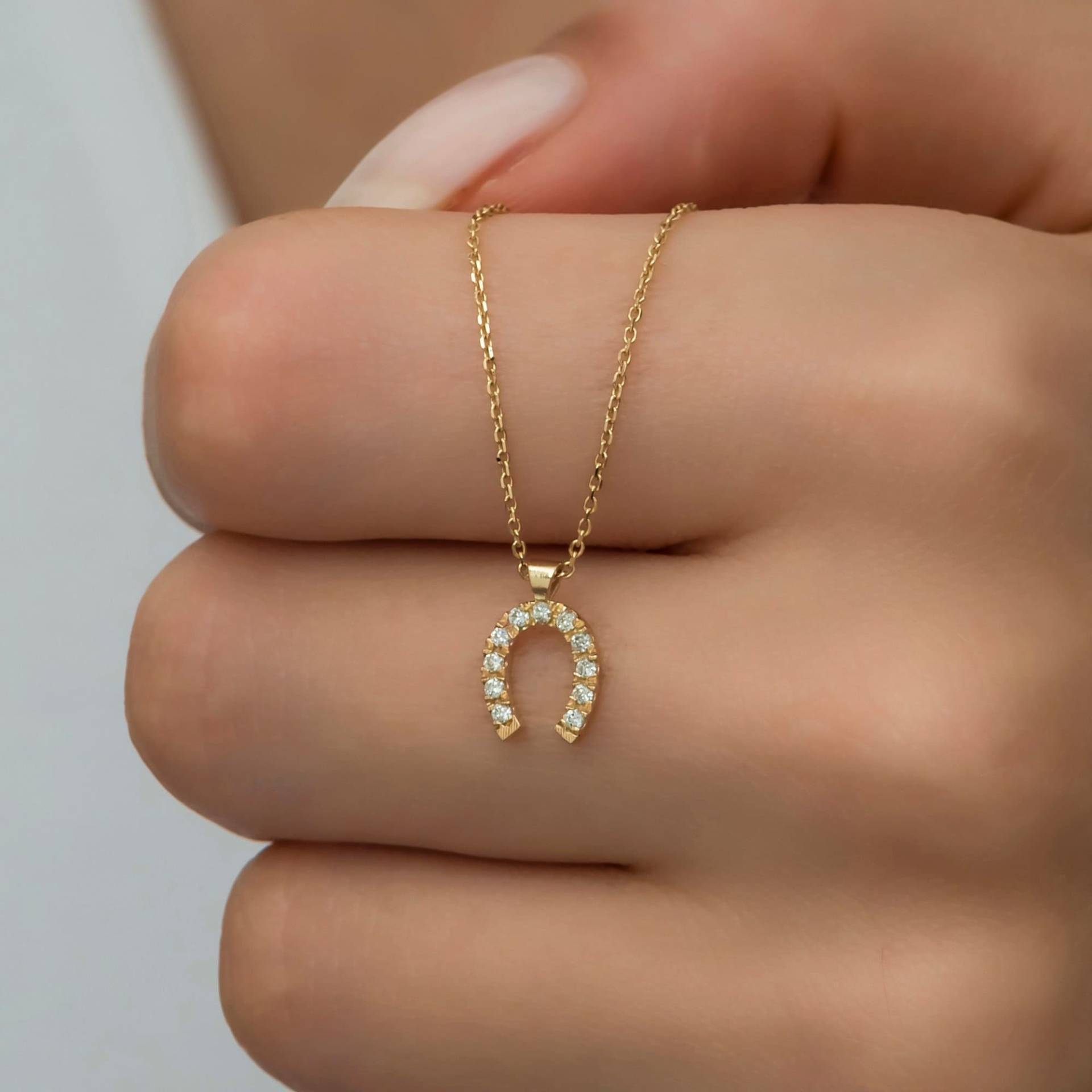 14K Gold Diamant-Hufeisen-Halskette/ Gold-Hufeisen-Halskette Für Damen/ Gold-Diamant-Halskette Geschenke Sie/ Muttertagsgeschenke von VeraByEden