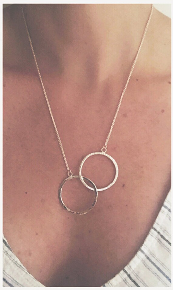 sterling Silber Kreise Halskette, Muttertagsgeschenk, Geschenk Für Sie sterling Silber Kreise Halskette, Muttertagsgeschenk, Geschenk Für Sie von VeraGJewellery