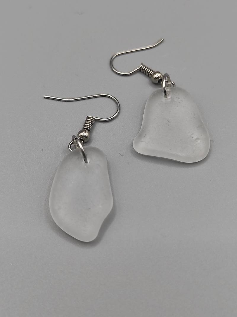Handgefertigte Ohrringe Mit Meerglas | Nachhaltige Ohrstecker Aus Strandglas Geschenkidee Für Natur - Und Meeresfreunde von VeraamMeer
