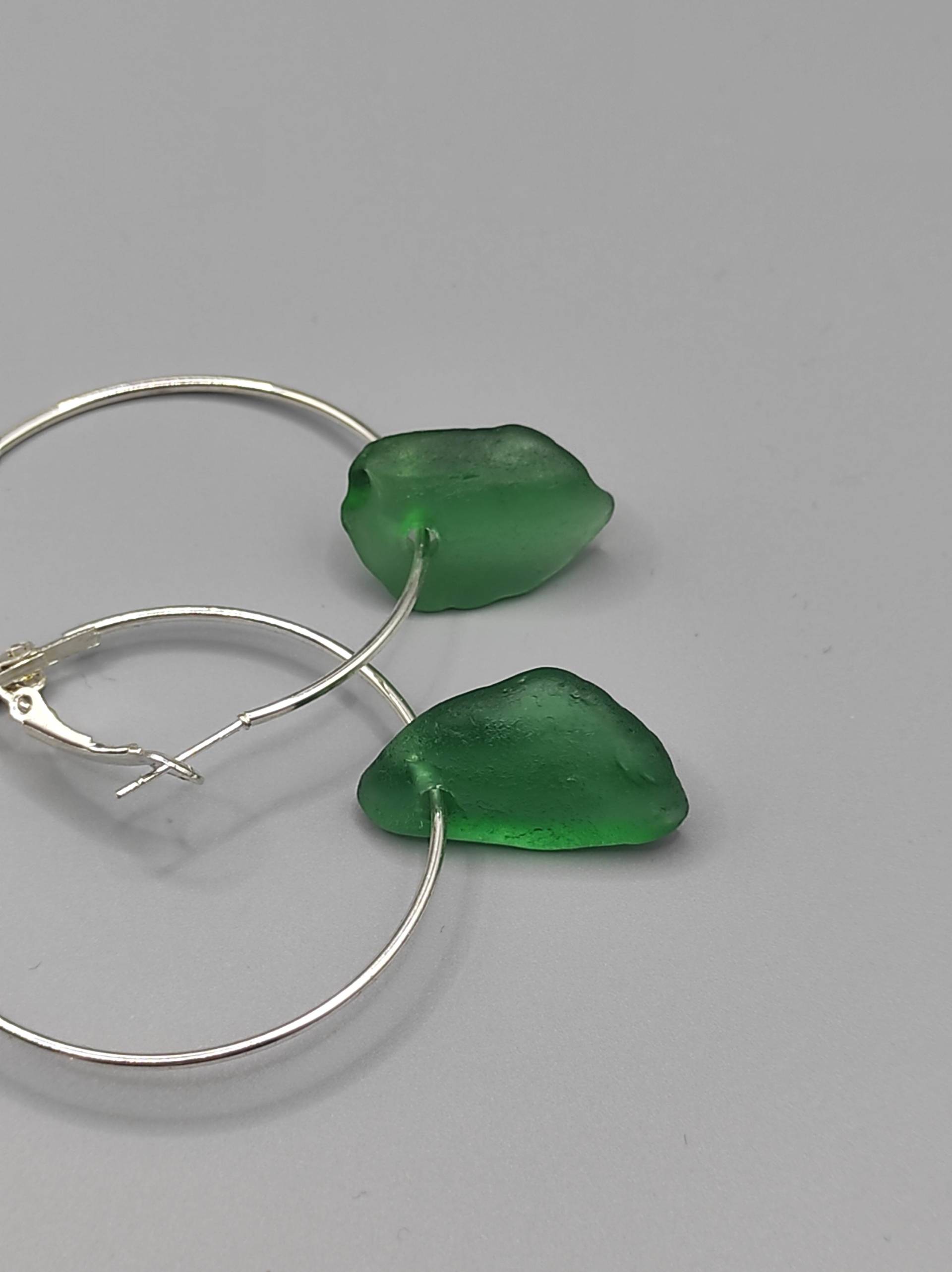 Handgemachte Seeglas Creolen - Nachhaltiger Schmuck Mit Echtem Strandglas | Geschenkidee Für Natur- Und Meerfreunde von VeraamMeer